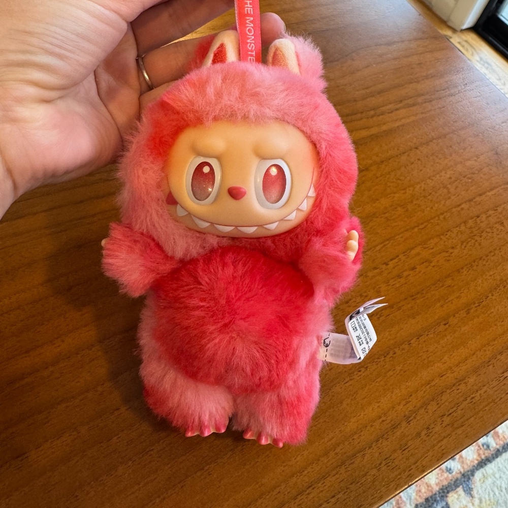 Labubu Big Into Energy LOVE Pink Pop Mart Confirmed Figure Plush Pendant